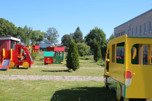 Игровые комплексы "Машина", "Автобус".